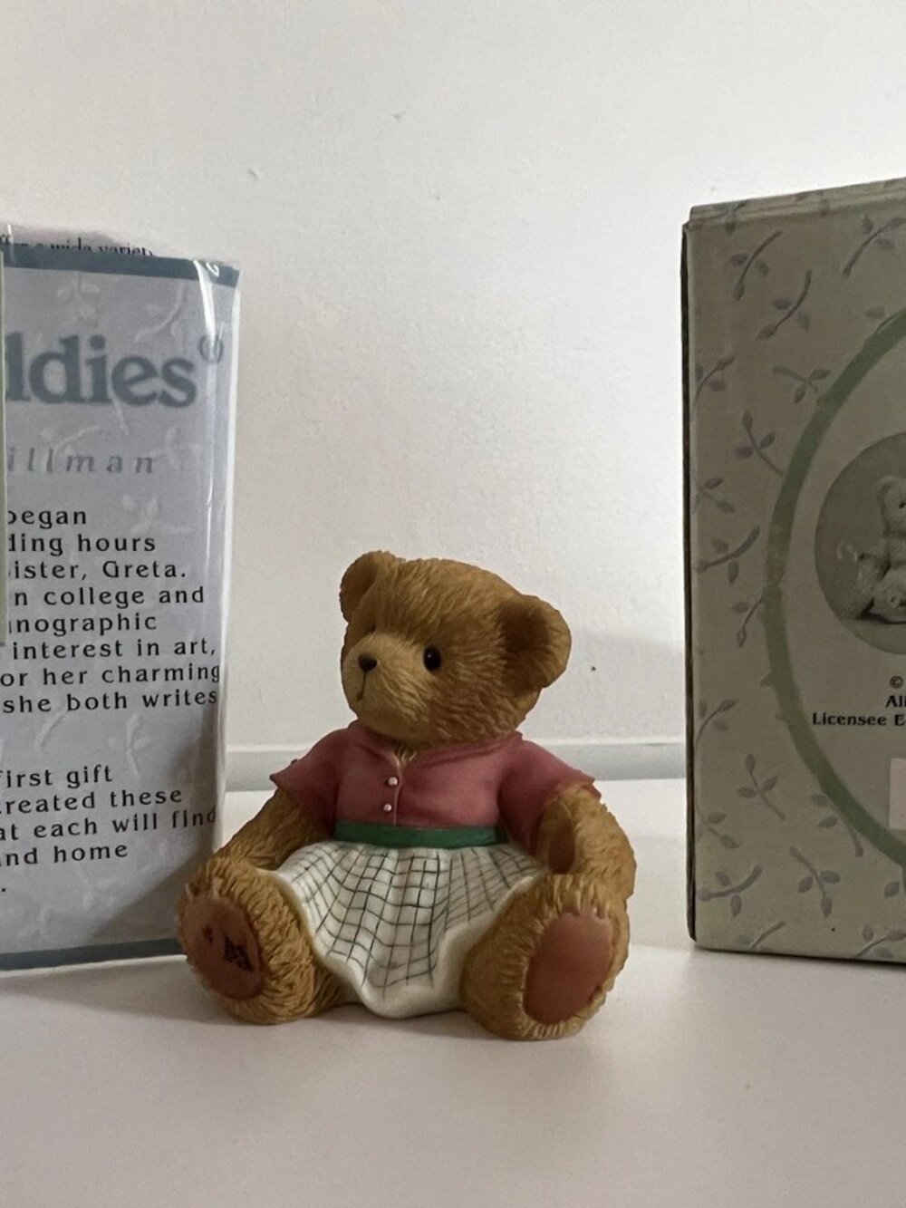 BRAND NEW Cherished Teddies - A Mother Gives From Her Heart 112454 Mom Figurine
